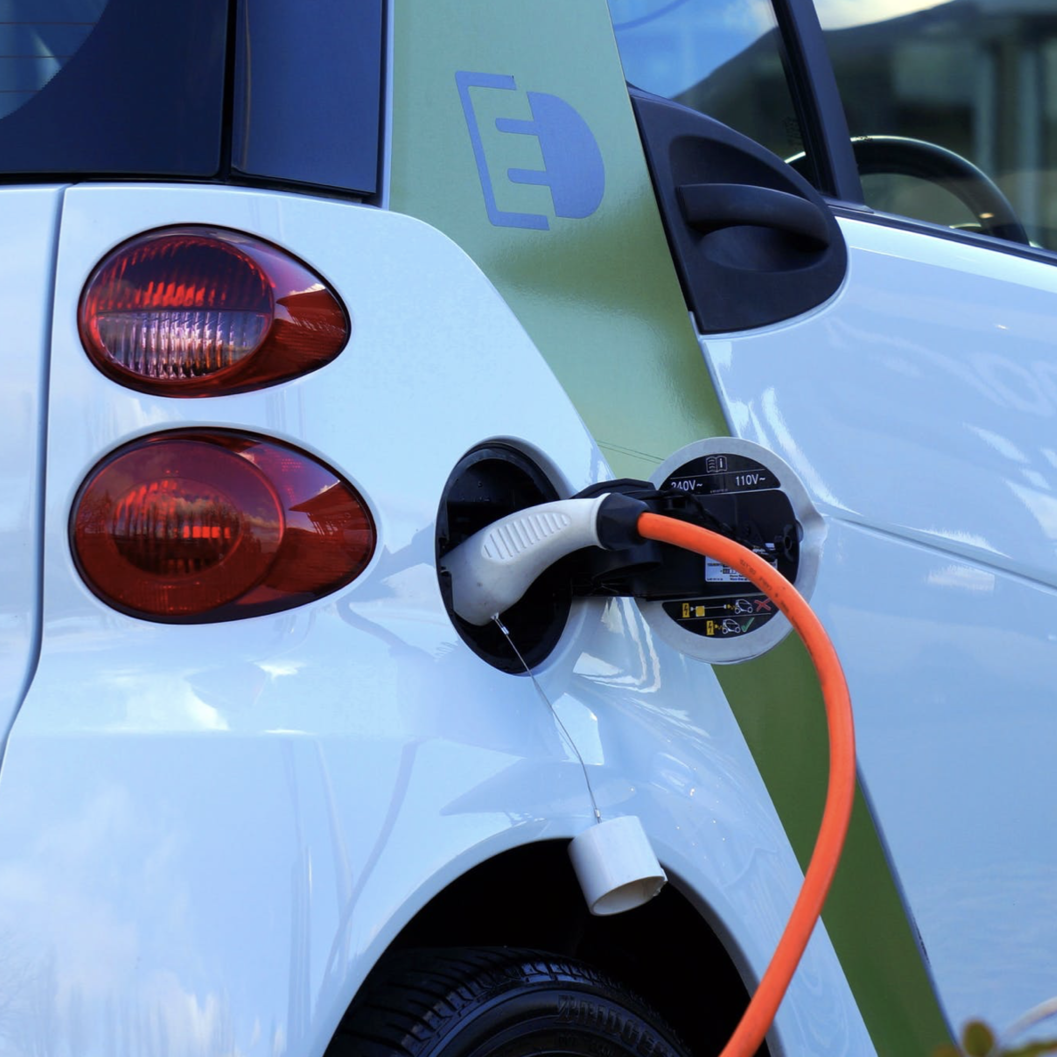 Производство Китая и продажи новых энергетических транспортных средств в октябре