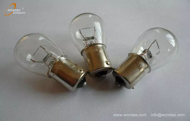 Тормозные огни и ламп с низким баллом (2)