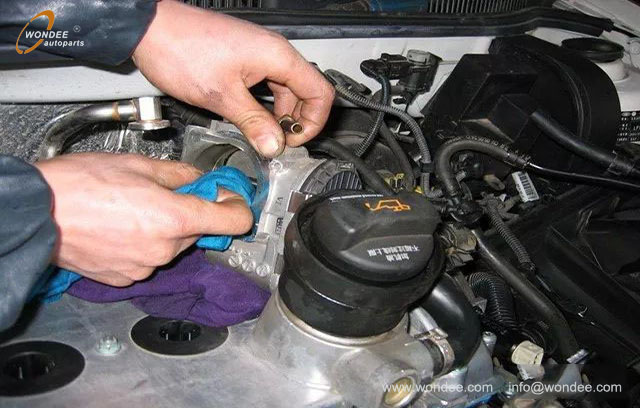 Очистка дроссельной заслонки (3)