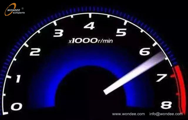 Low gear with high speed (1) Низкая передача с высокой скоростью (1)