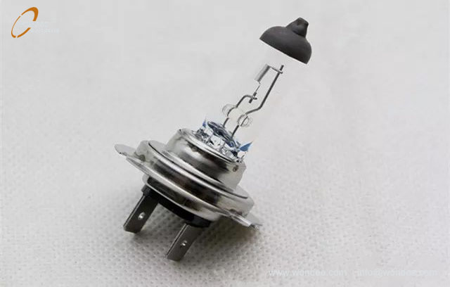 Тормозные огни и ламп с низким баллом (3)