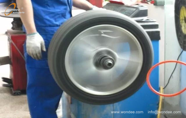 Вращение с четырьмя колесами (3)