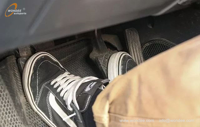 Тормоз или сцепление (3)