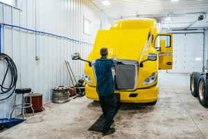 676e27ec7cb923897a738795_heavy-duty-truck-repair.png